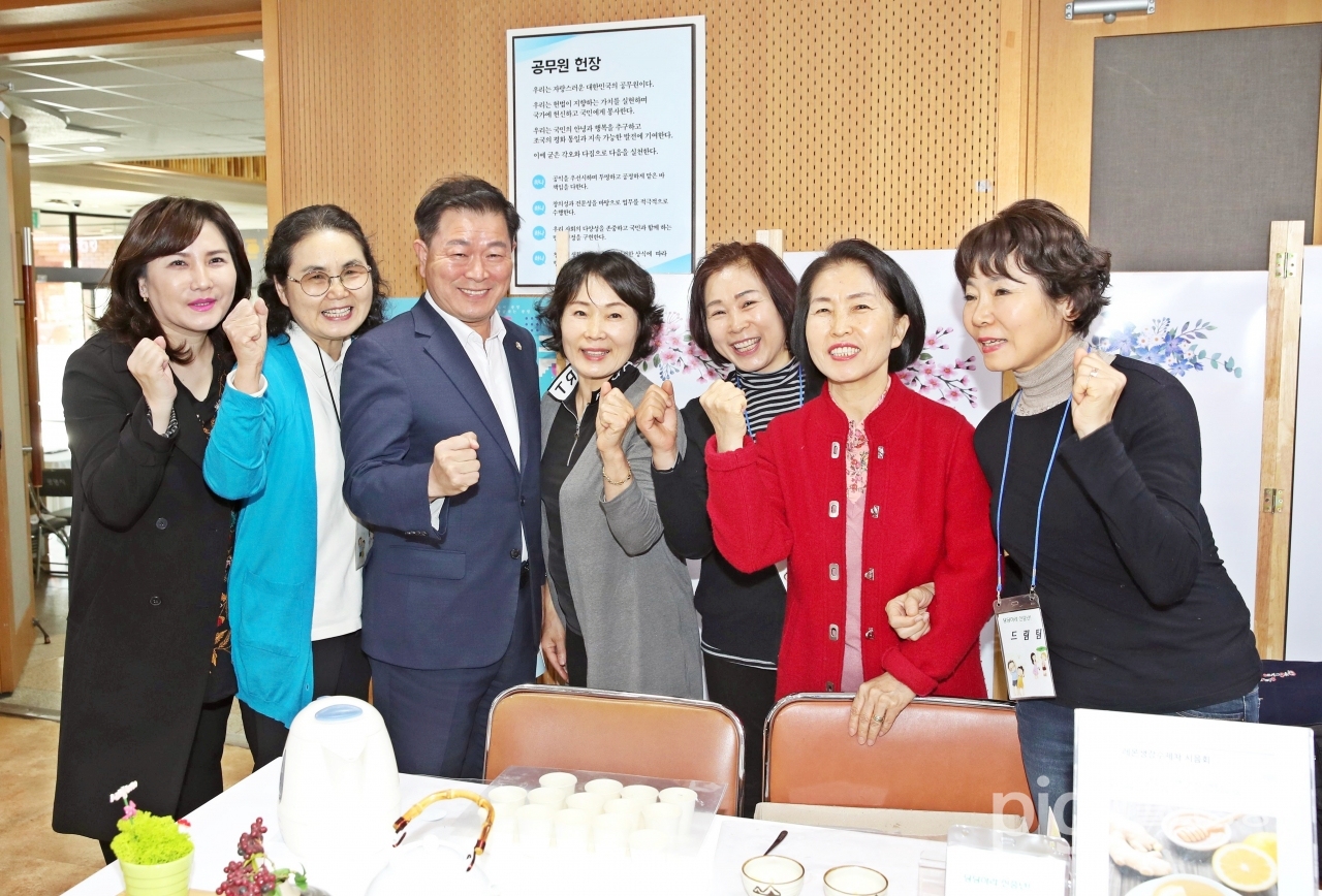광명시 광명여성새로일하기센터는 11월 2일 시청 대회의실에서 ‘2019 EDUCATION FAIR’ 행사를 개최했다. / 사진 광명시 제공